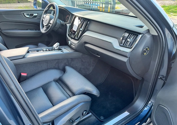 Volvo XC 60 cena 199900 przebieg: 25500, rok produkcji 2021 z Kołobrzeg małe 352